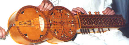 organistrum.jpg (11729 byte)