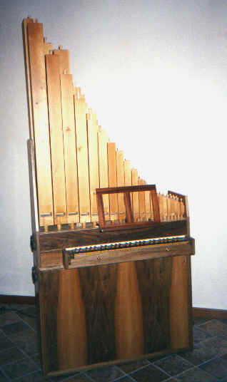 organo.jpg (15792 byte)